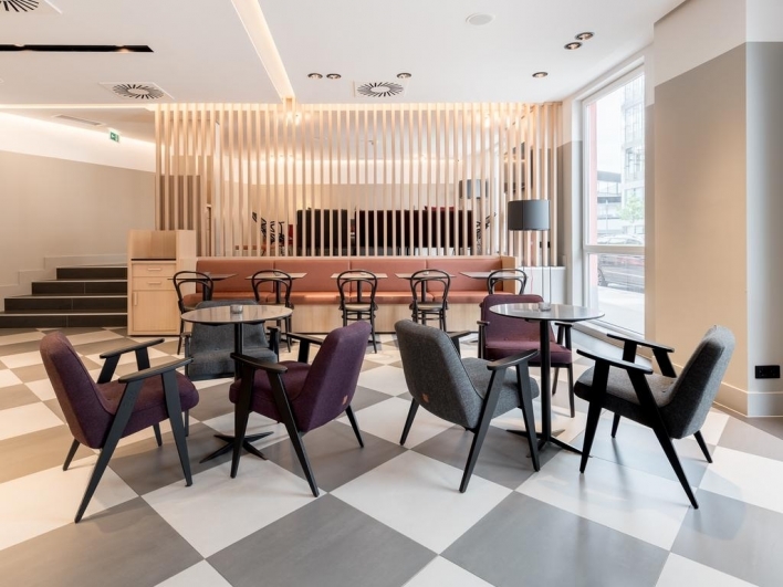 Lobby Azimut Viena
